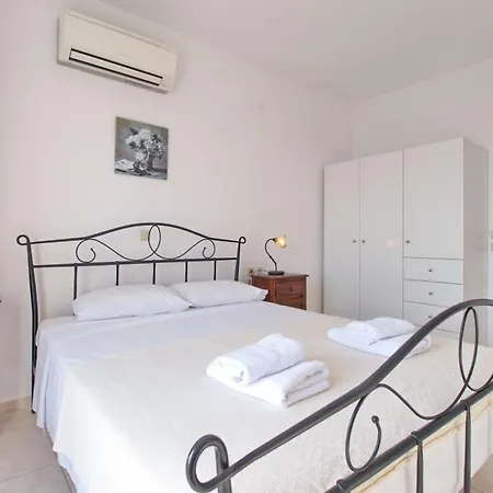 Kleismata Sleeps 6 וילה